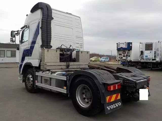 平成25年06月中古大型トラクタヘッドボルボボルボの画像6