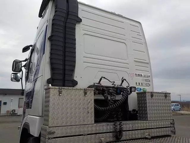 平成25年06月中古大型トラクタヘッドボルボボルボの画像7