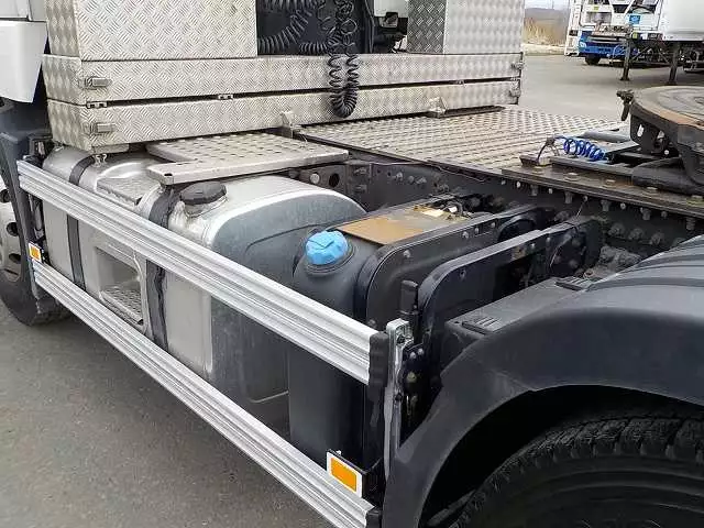 平成25年06月中古大型トラクタヘッドボルボボルボの画像8