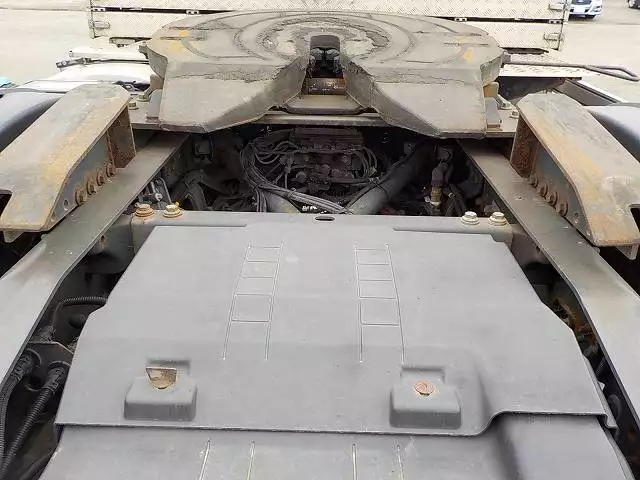 平成25年06月中古大型トラクタヘッドボルボボルボの画像11