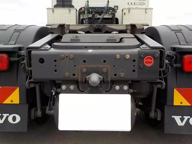 平成25年06月中古大型トラクタヘッドボルボボルボの画像14