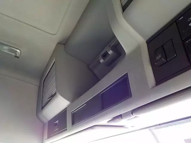 平成25年06月中古大型トラクタヘッドボルボボルボの画像23