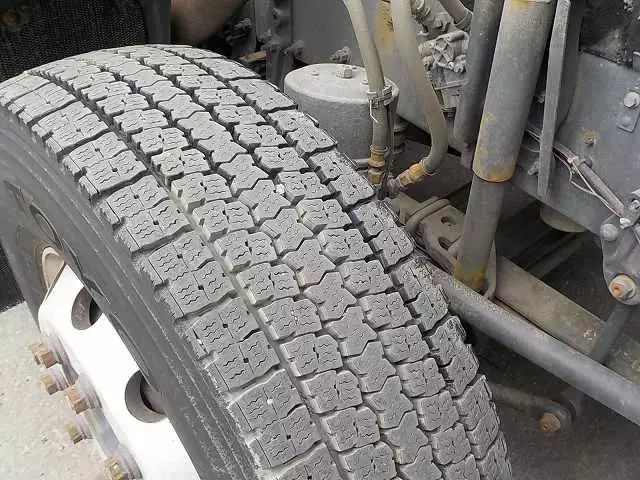 平成25年06月中古大型トラクタヘッドボルボボルボの画像35