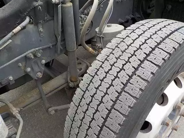 平成25年06月中古大型トラクタヘッドボルボボルボの画像36