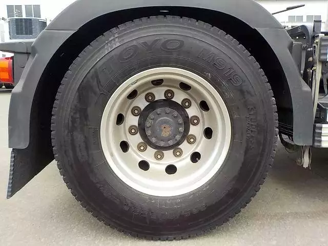 平成25年06月中古大型トラクタヘッドボルボボルボの画像37