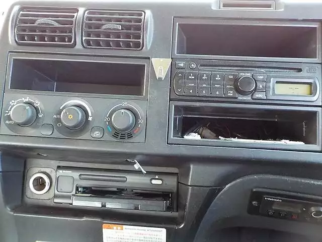 平成24年10月中古大型トラクタヘッド三菱ふそう三菱の画像31