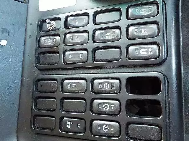 平成24年10月中古大型トラクタヘッド三菱ふそう三菱の画像32