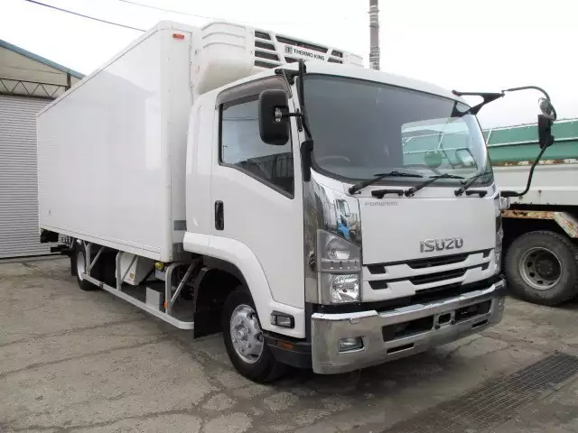 平成26年11月中古中型冷凍バン・ウィングいすゞいすゞの画像3