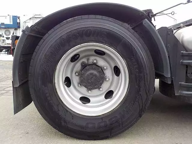 平成19年05月中古大型トラクタヘッド日野日野の画像22