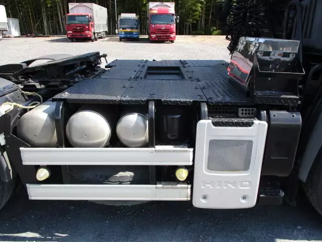 平成23年05月中古大型トラクタヘッド日野日野の画像16