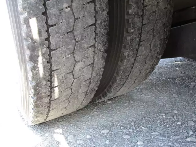 平成23年05月中古大型トラクタヘッド日野日野の画像45