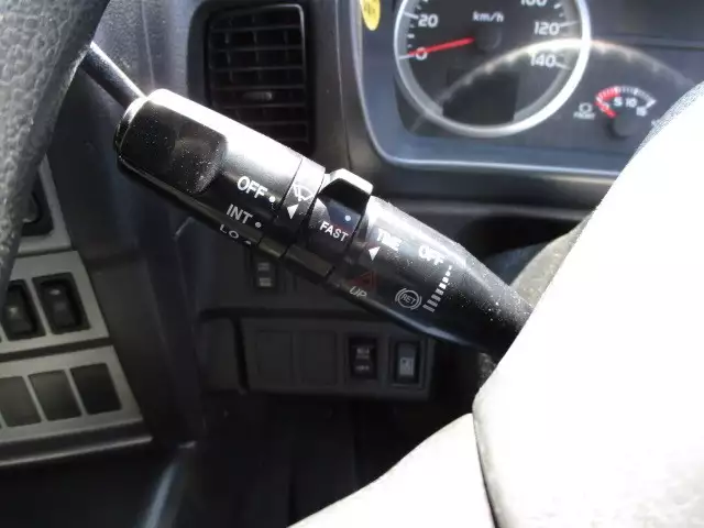 平成23年05月中古大型トラクタヘッド日野日野の画像50