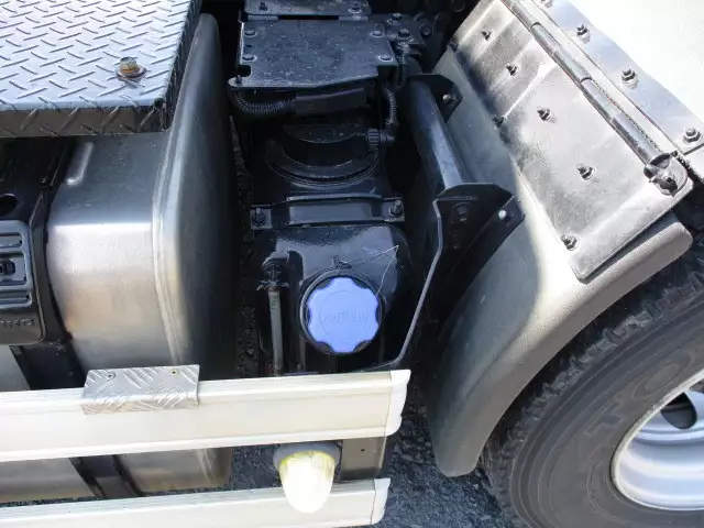 平成23年05月中古大型トラクタヘッド日野日野の画像8