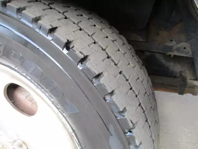 平成08年12月中古増トン日産UDニッサンディーゼルの画像11