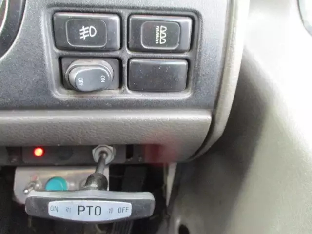 平成08年12月中古増トン日産UDニッサンディーゼルの画像27