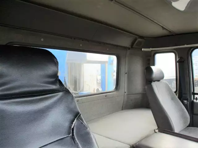 平成08年12月中古増トン日産UDニッサンディーゼルの画像32