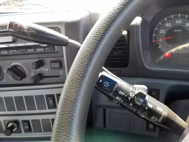 平成21年11月中古大型トラクタヘッド日野日野の画像20