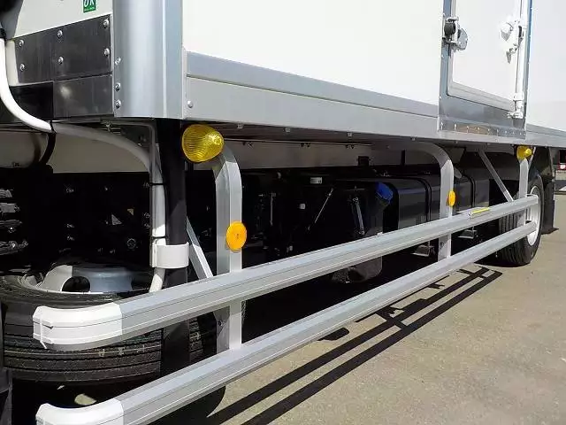 令和01年/平成31年09月中古中型冷凍バン・ウィングいすゞいすゞの画像16