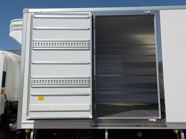 令和01年/平成31年09月中古中型冷凍バン・ウィングいすゞいすゞの画像22