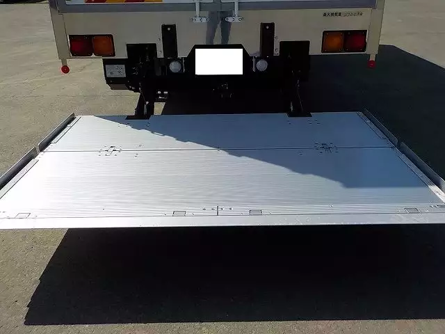 令和01年/平成31年09月中古中型冷凍バン・ウィングいすゞいすゞの画像23