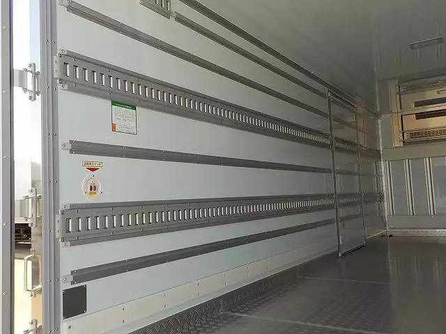 令和01年/平成31年09月中古中型冷凍バン・ウィングいすゞいすゞの画像26