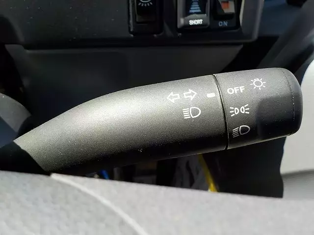 令和01年/平成31年09月中古中型冷凍バン・ウィングいすゞいすゞの画像34