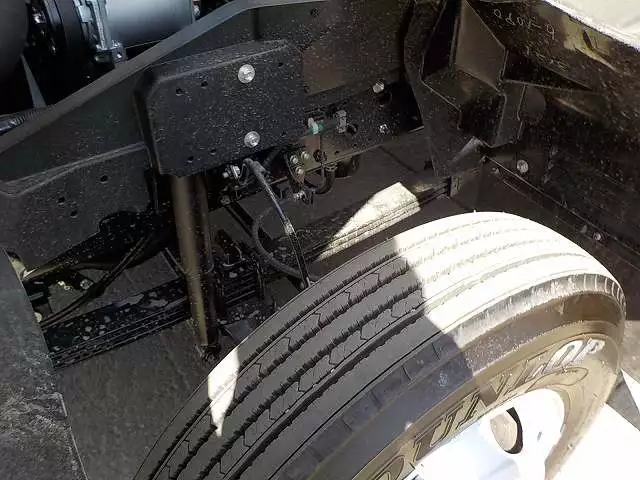 令和01年/平成31年09月中古中型冷凍バン・ウィングいすゞいすゞの画像9