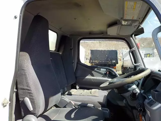 平成24年11月中古小型三菱ふそう三菱の画像32