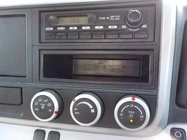 平成24年11月中古小型三菱ふそう三菱の画像35