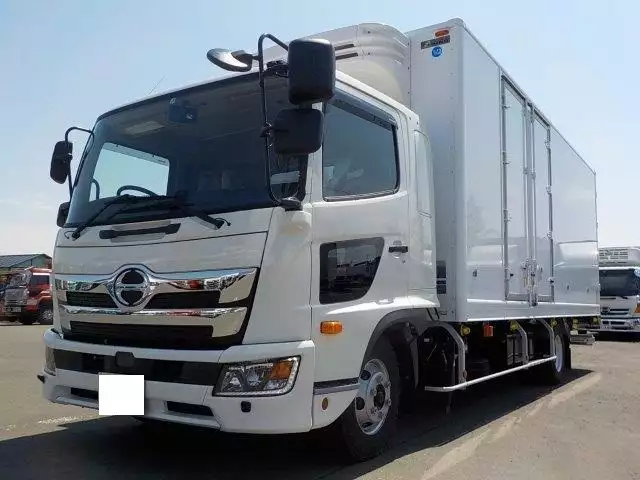 平成29年09月中古中型冷凍バン・ウィング日野レンジャーの画像1