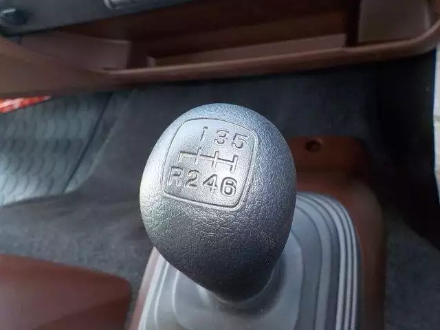 平成29年09月中古中型冷凍バン・ウィング日野レンジャーの画像18