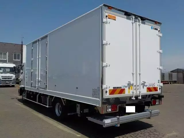 平成29年09月中古中型冷凍バン・ウィング日野レンジャーの画像3