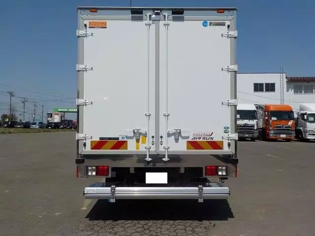 平成29年09月中古中型冷凍バン・ウィング日野レンジャーの画像4