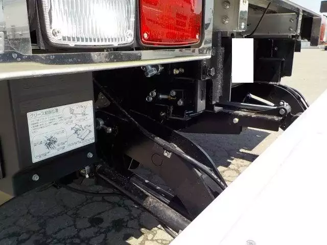 平成29年09月中古中型冷凍バン・ウィング日野レンジャーの画像8