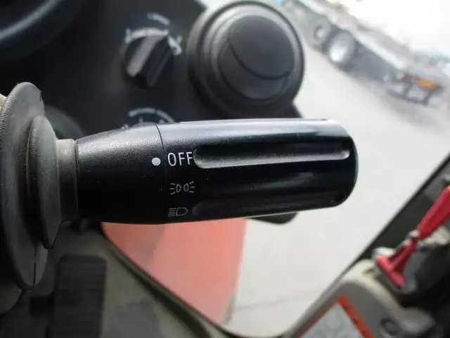 平成26年02月中古その他国内・その他ZW120の画像19