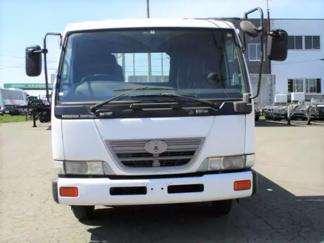 平成15年09月中古中型日産UDニッサンディーゼルの画像2