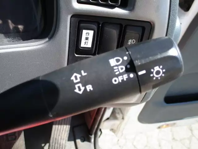 平成15年09月中古中型日産UDニッサンディーゼルの画像25