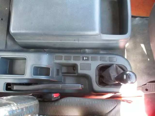 平成15年09月中古中型日産UDニッサンディーゼルの画像28