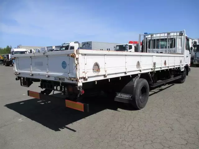 平成15年09月中古中型日産UDニッサンディーゼルの画像4