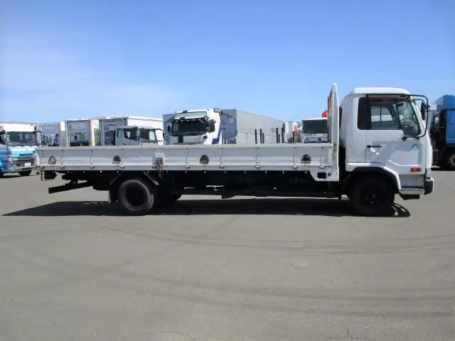 平成15年09月中古中型日産UDニッサンディーゼルの画像8