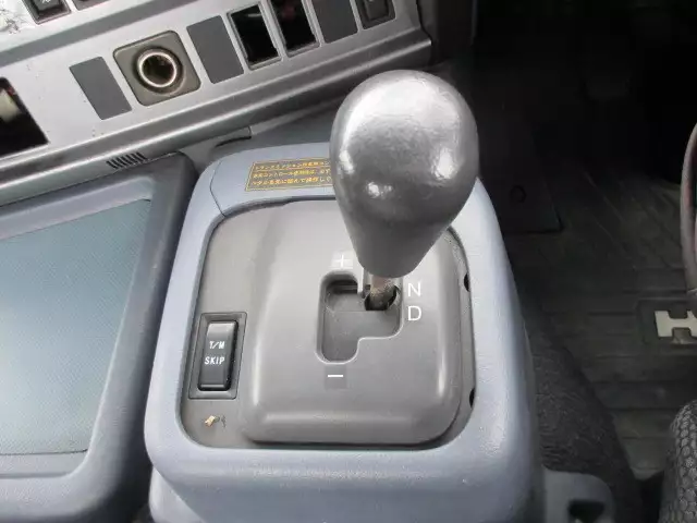 平成17年02月中古大型トラクタヘッド日野日野の画像17