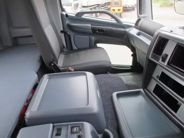 平成17年02月中古大型トラクタヘッド日野日野の画像18