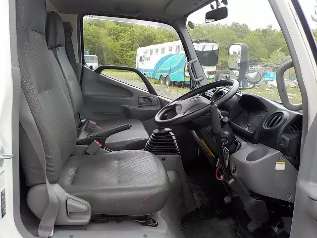 平成27年11月中古小型日野日野の画像19