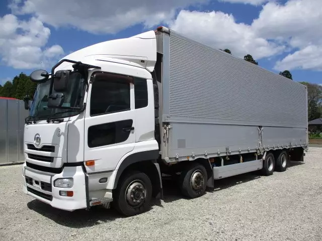 平成23年09月中古大型日産UDUDトラックスの画像1