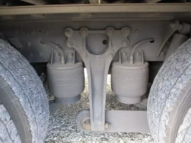 平成23年09月中古大型日産UDUDトラックスの画像26