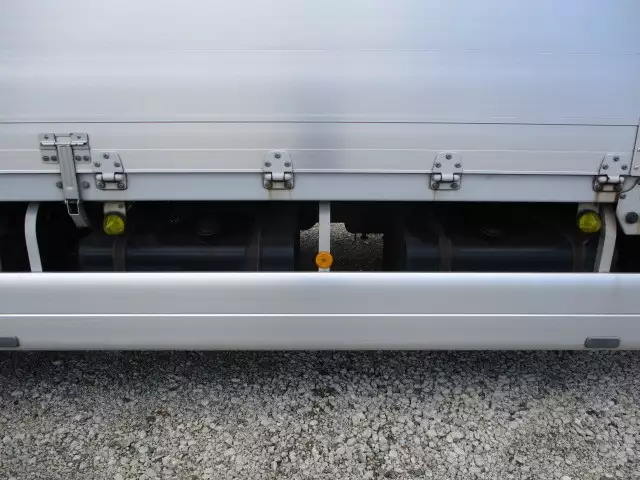 平成23年09月中古大型日産UDUDトラックスの画像27