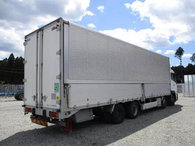 平成23年09月中古大型日産UDUDトラックスの画像4