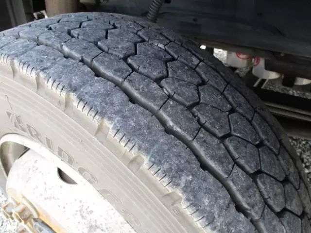 平成23年09月中古大型日産UDUDトラックスの画像37