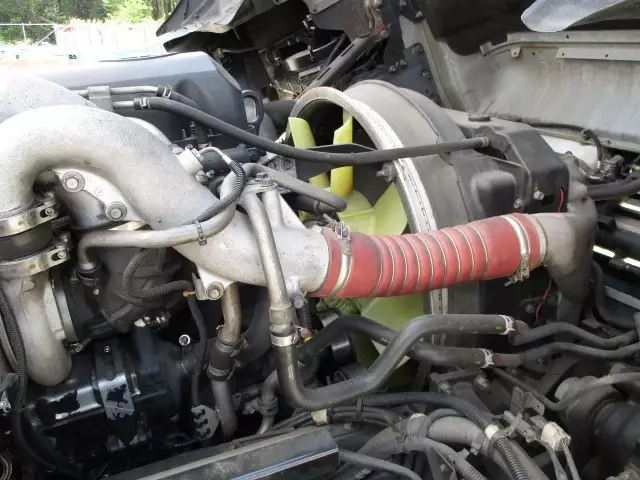 平成23年09月中古大型日産UDUDトラックスの画像54