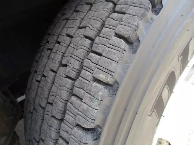 平成19年04月中古大型トラクタヘッド日野プロフィアの画像8